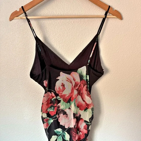 LUSH x NORDSTROM | Black Floral Stretch Spaghetti Strap Mini Dress | Medium - Picture 4 of 8
